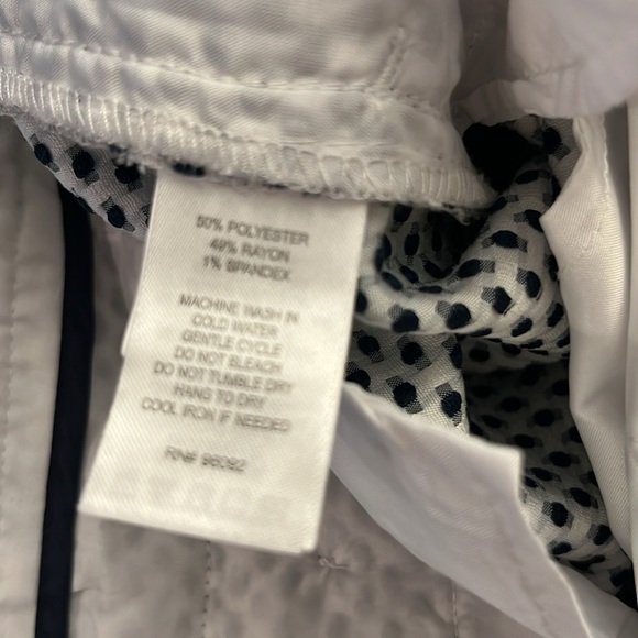 Dalia Collection brand size 4 modern fit low rise shorts- NWT - Picture 6 of 6